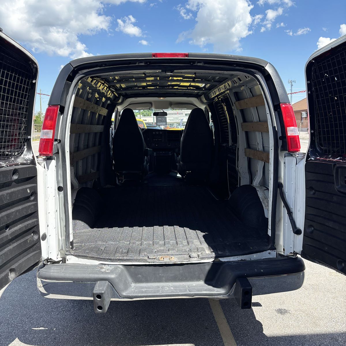 2018 GMC Savana Cargo 2500