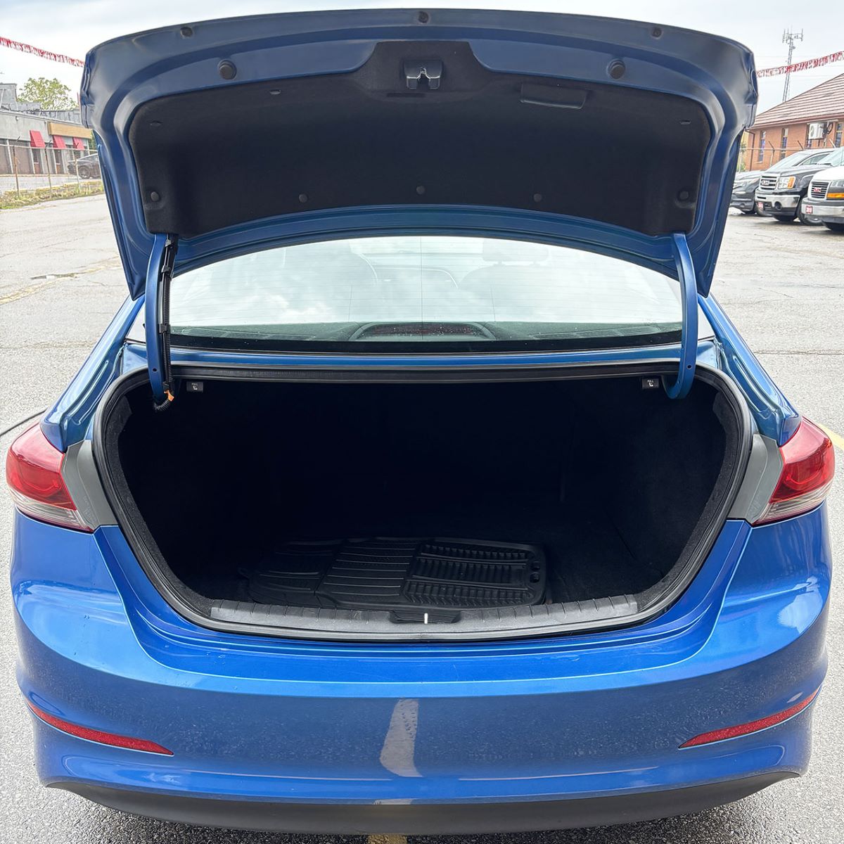 2018 Hyundai Elantra GLS